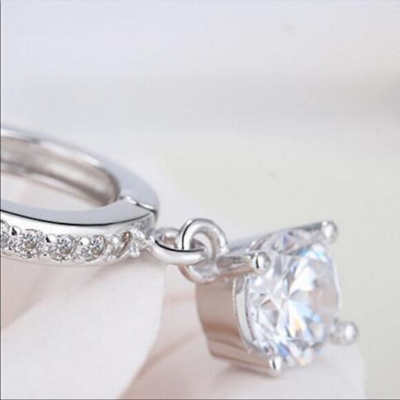 #21 NEW 925 Sterling Solitaire Diamond Drop Hoop Earrings - Picture 7 of 8